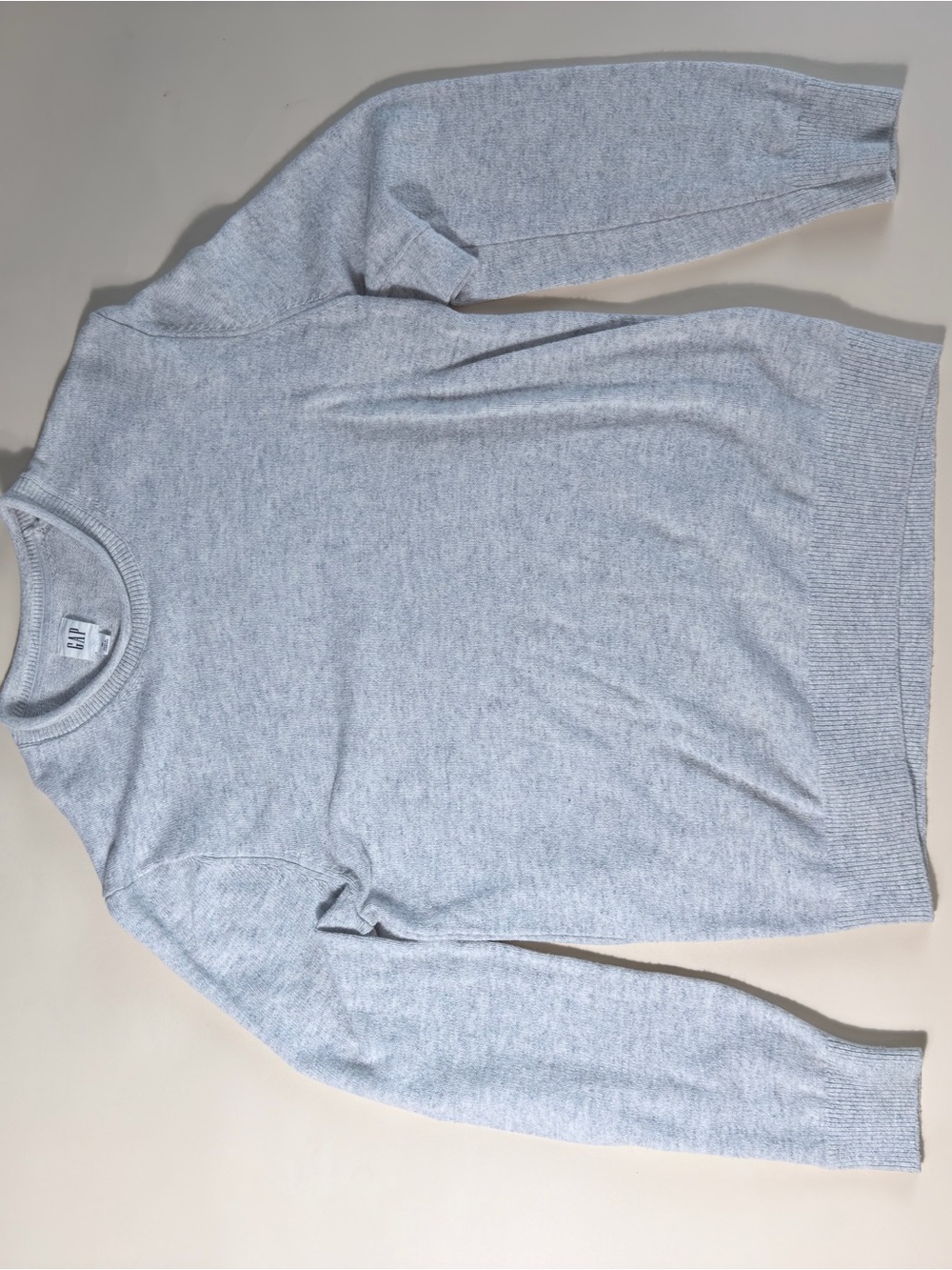 GAP Men's Heather Light Gray Crewneck Sweater